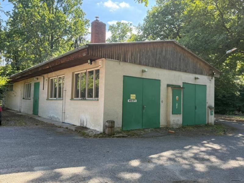 Pronájem nebytových prostor v Kostelci nad Černými lesy, areál Truba 