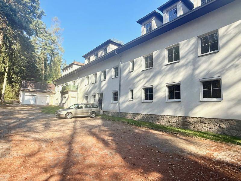 Prodej bytu 2+kk, 45 m² – Jevany, ul. Spojovací